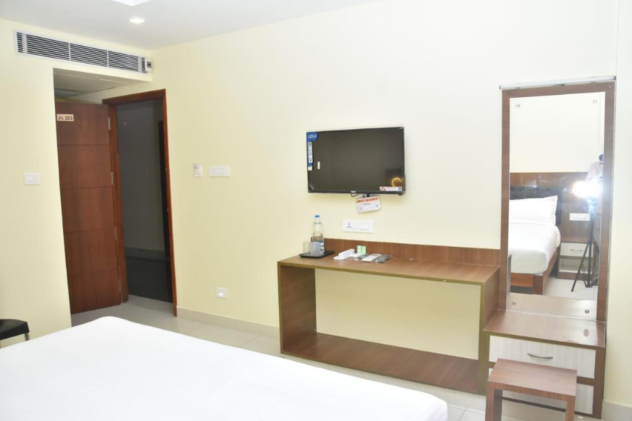 Hotel Le Arul Park Karaikal Exteriér fotografie