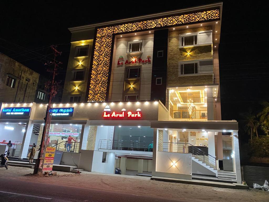 Hotel Le Arul Park Karaikal Exteriér fotografie